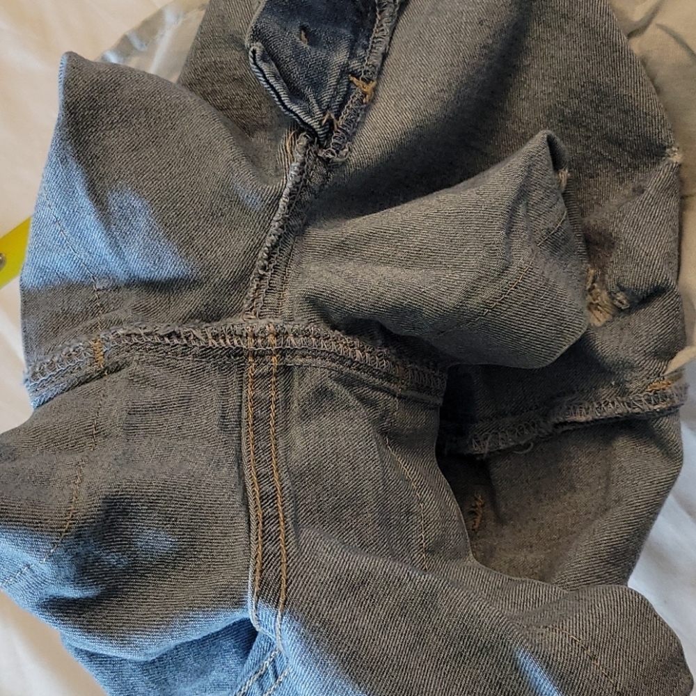 CELEBRITY PINK Cuff Frayed Jean Shorts 7/26 - Picture 9 of 10